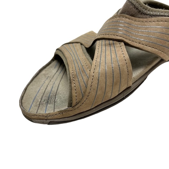 MERRELL BUNGEE Tan Genuine Leather Suede Slides Flip Flops Sandals Sporty sz 7 - Picture 11 of 16